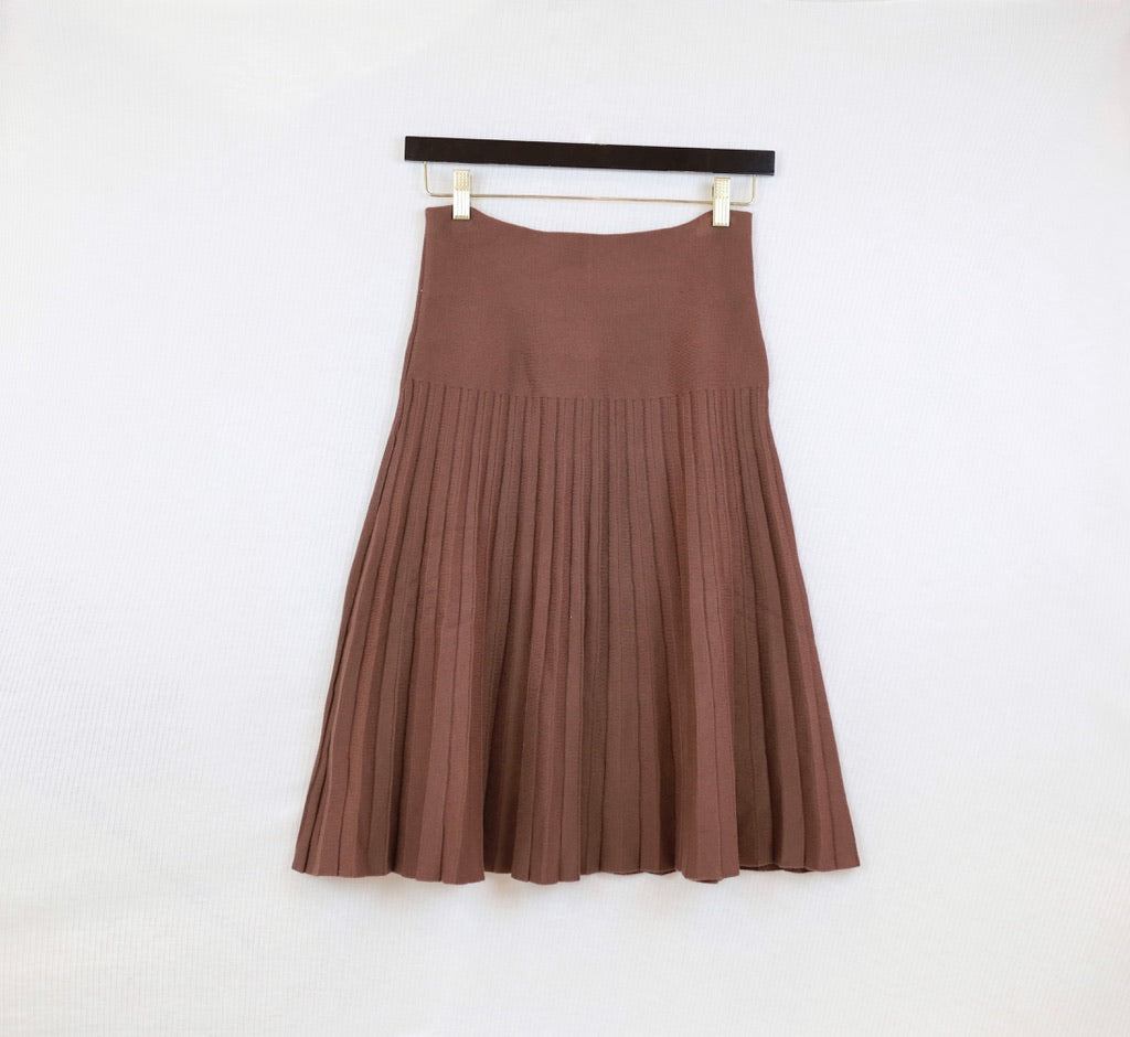 BROWN All-Year Round Pleated Skirt